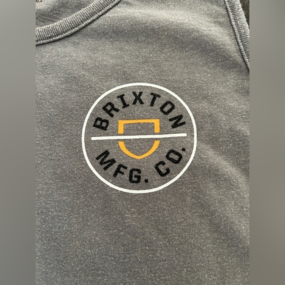 Brixton Gray Tank Top. Size medium - Picture 2 of 4